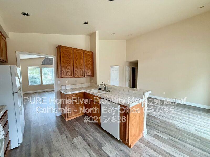 8878 Lebec Ln - Photo 7 of 14