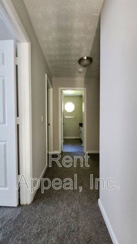 4934 Aylesbury Way - Photo 7 of 15