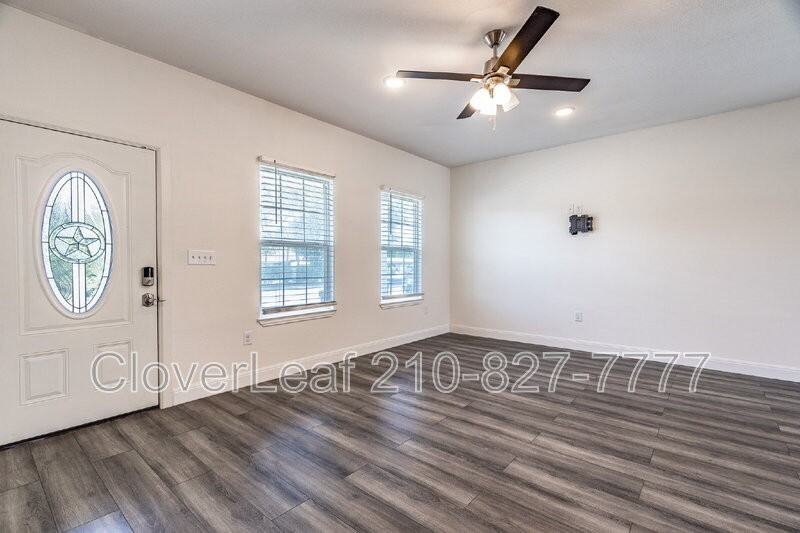 5707 Midcrown Dr - Photo 6 of 34
