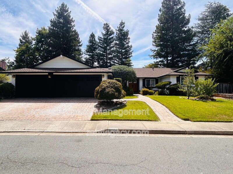 1163 Gamay Dr - Photo 2 of 34