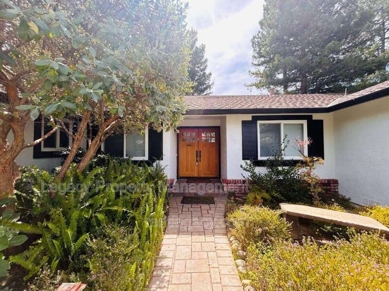 1163 Gamay Dr - Photo 3 of 34