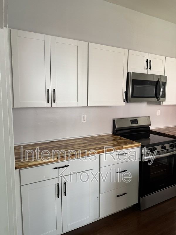 2428 Linden Ave - Photo 5 of 22