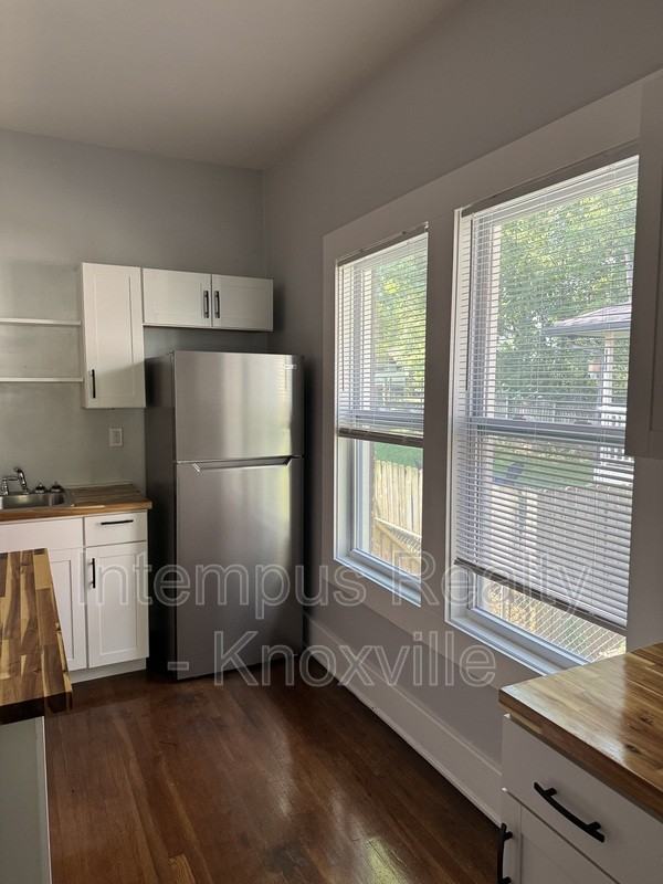 2428 Linden Ave - Photo 7 of 22
