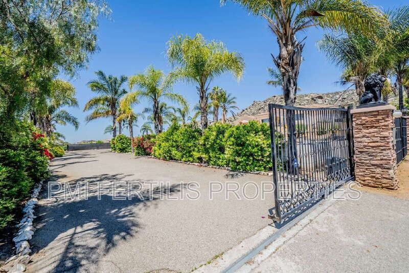 17425 Cyrus Ln - Photo 6 of 48