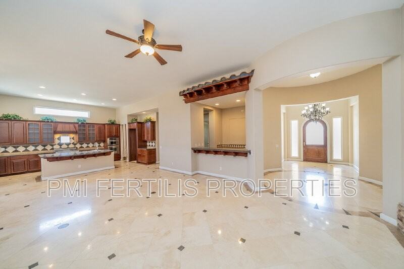 17425 Cyrus Ln - Photo 7 of 48
