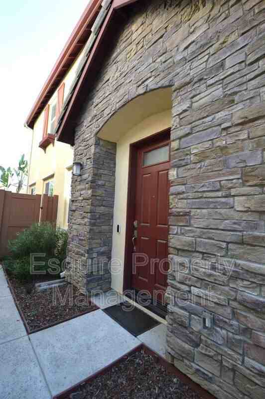 1608 Range Rd - Photo 3 of 38