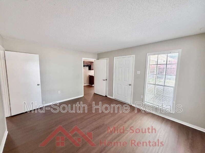 729 Blackstone Ln - Photo 5 of 20