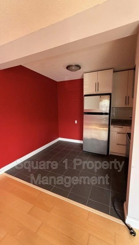 10255 117 St Nw #19 - Photo 4 of 14