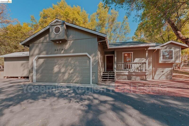 20790 Ferretti Rd - Photo 2 of 50