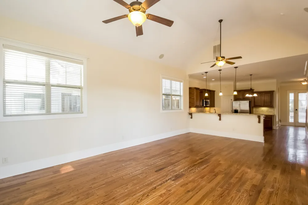 124 Concord Ct #NA - Photo 3 of 6