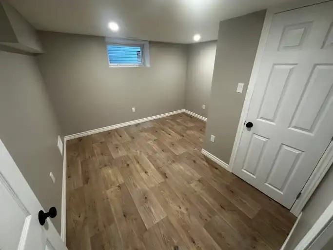 300 Lindan Avenue #2 - Photo 6 of 10