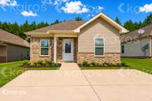 featured image of 855 Maple Trce