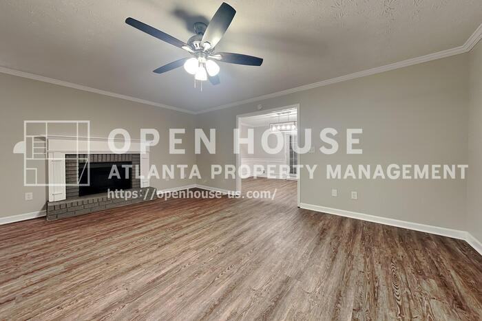 2245 Huntington Dr - Photo 4 of 20