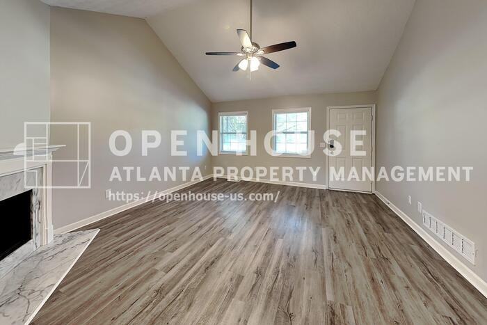 3784 Cherokee Overlook Dr - Photo 5 of 20
