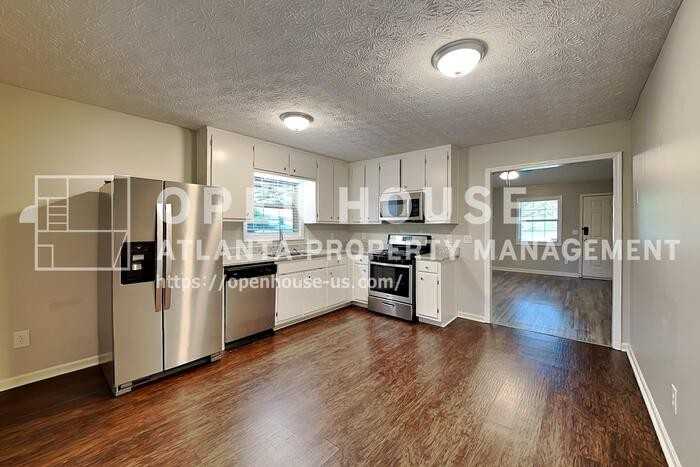 3784 Cherokee Overlook Dr - Photo 7 of 20