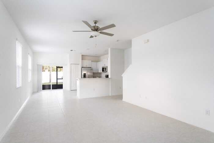 37681 Leafside Ln - Photo 6 of 50