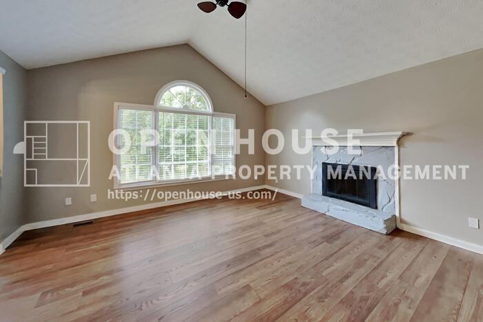 23 Mindy Ct - Photo 5 of 20