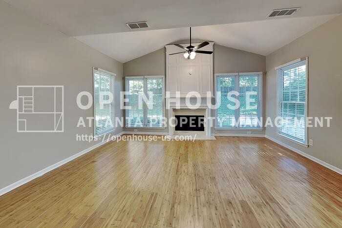 6520 Ganton Dr - Photo 4 of 25