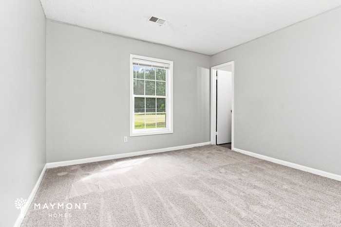 225 Rockingham Rd - Photo 7 of 14