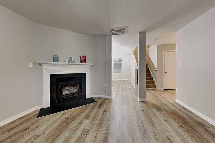 2521 Mulberry Pond Dr - Photo 4 of 23