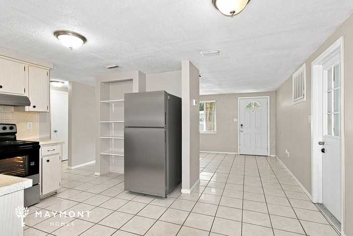 11047 Carol Dr - Photo 7 of 15
