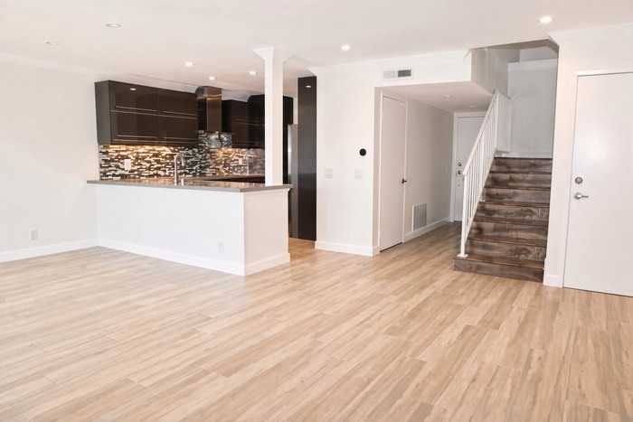 251 Calle Cuervo #251 - Photo 4 of 28