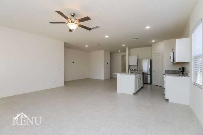 35425 W San Capistrano Ave - Photo 5 of 23
