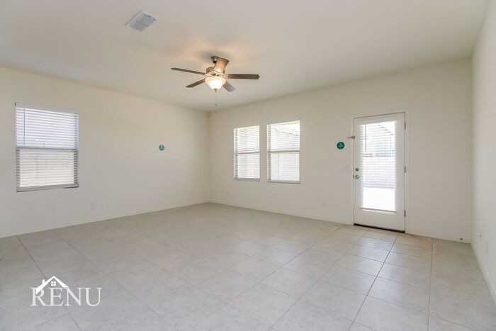 35425 W San Capistrano Ave - Photo 7 of 23