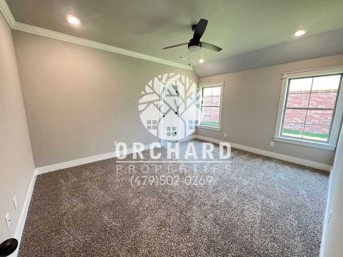 803 Woodplains Ave - Photo 7 of 17