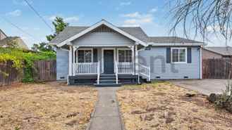 1042 Las Palmas Ave - Photo 1 of 1