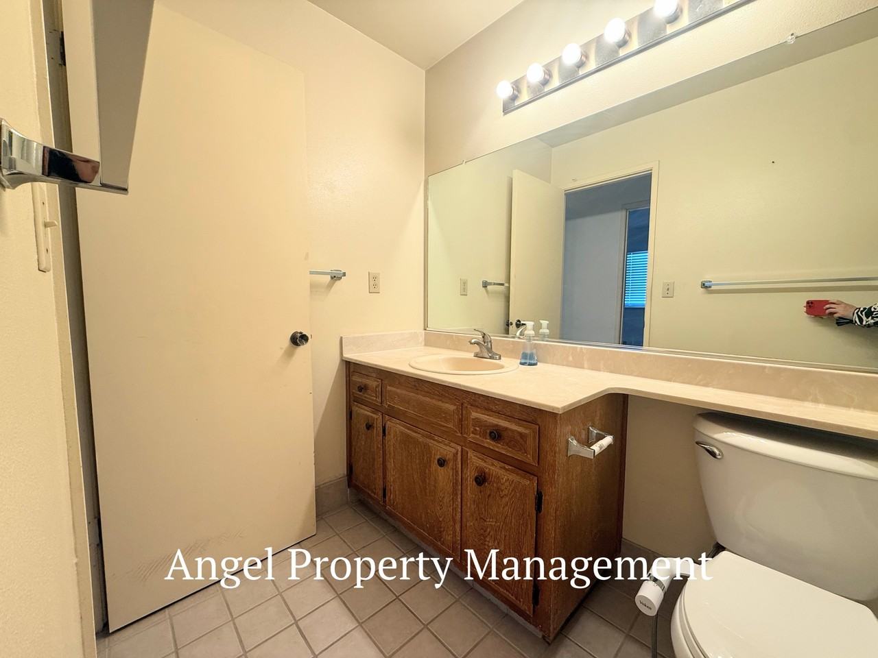 2208 Begonia Ct #1 - Photo 7 of 40