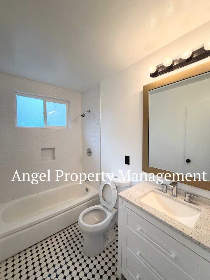 7406 Alix Pkwy #1 - Photo 6 of 45