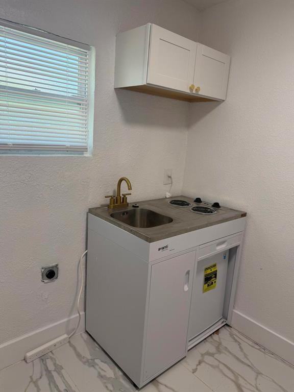 160 Southeast 15th Avenue - Photo 5 of 5