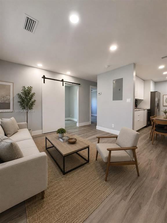2865 Northeast 13th Avenue #1 - Photo 2 of 14