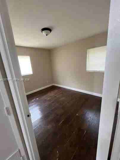 1732 Northwest 6th Terrce - Photo 6 of 6