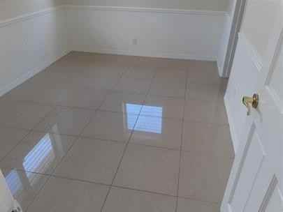 223 Southeast 14th Place - Photo 7 of 16