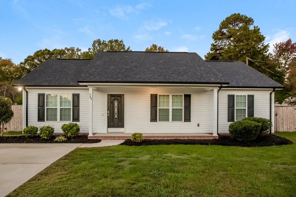 584 Jackson Ter Sw - Photo 3 of 16