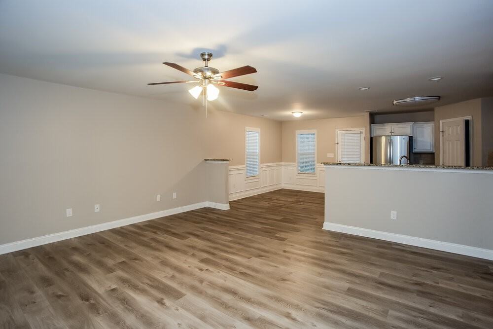 584 Jackson Ter Sw - Photo 5 of 16