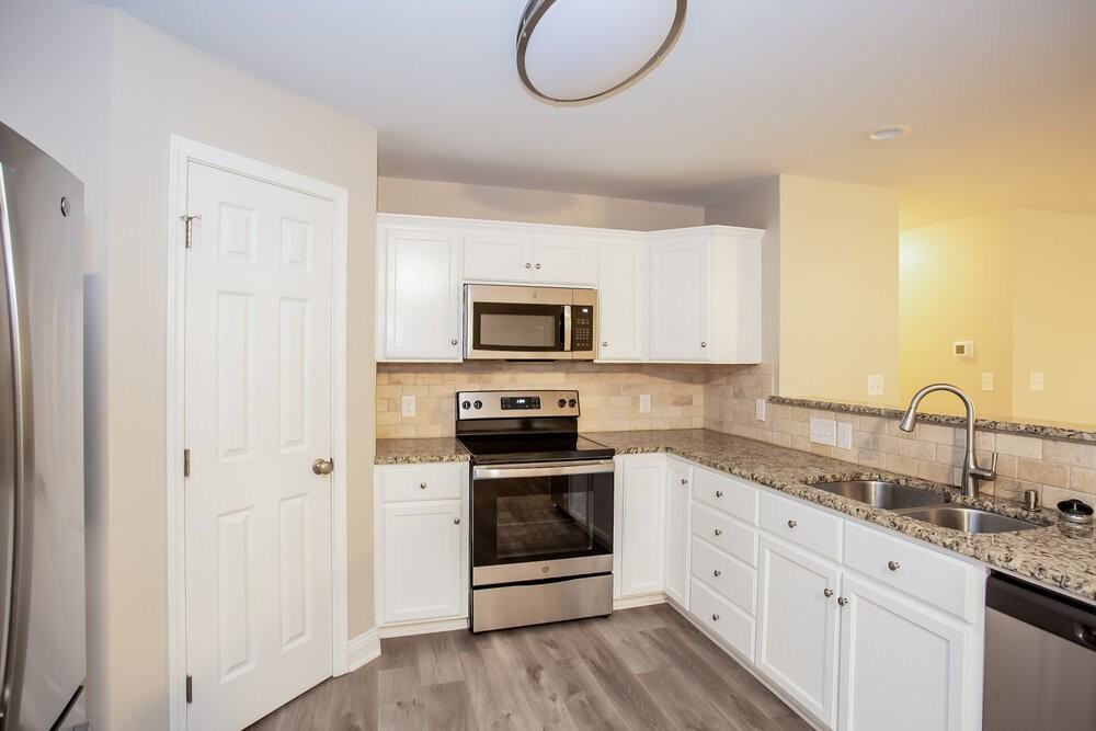 584 Jackson Ter Sw - Photo 7 of 16