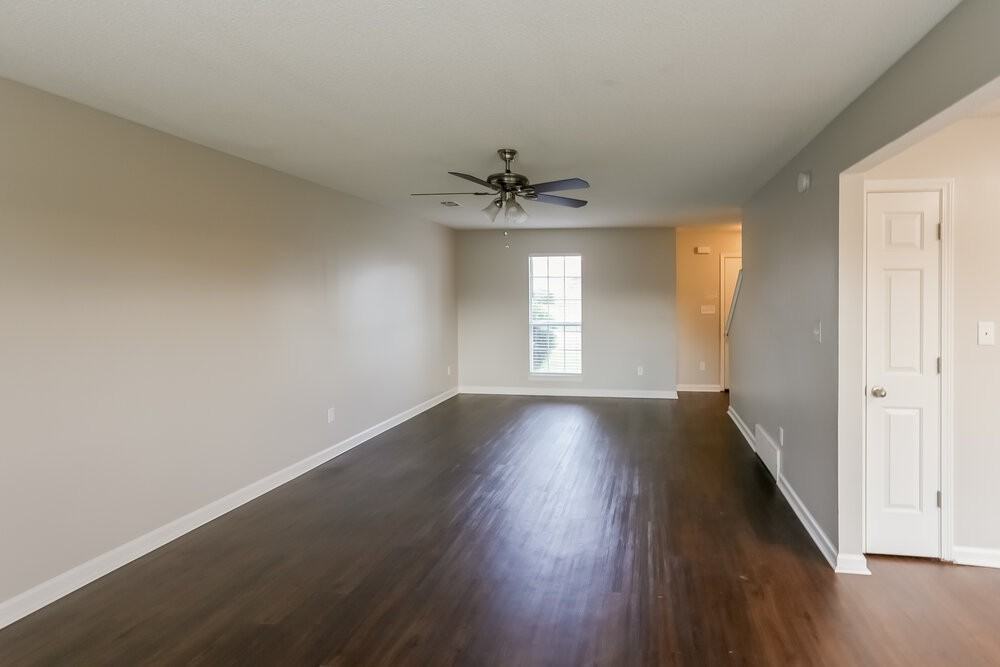 4881 Phipps Dr - Photo 4 of 17