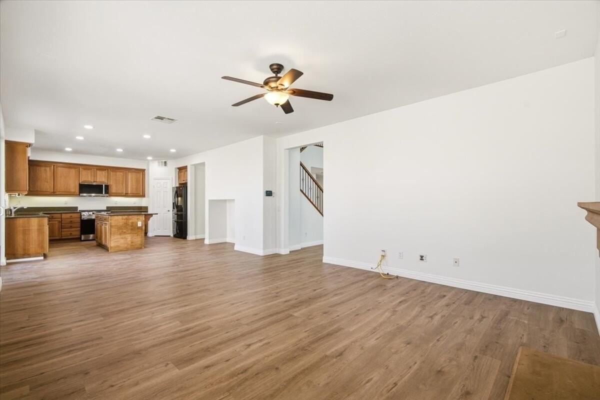 37559 Durwent Dr - Photo 5 of 27