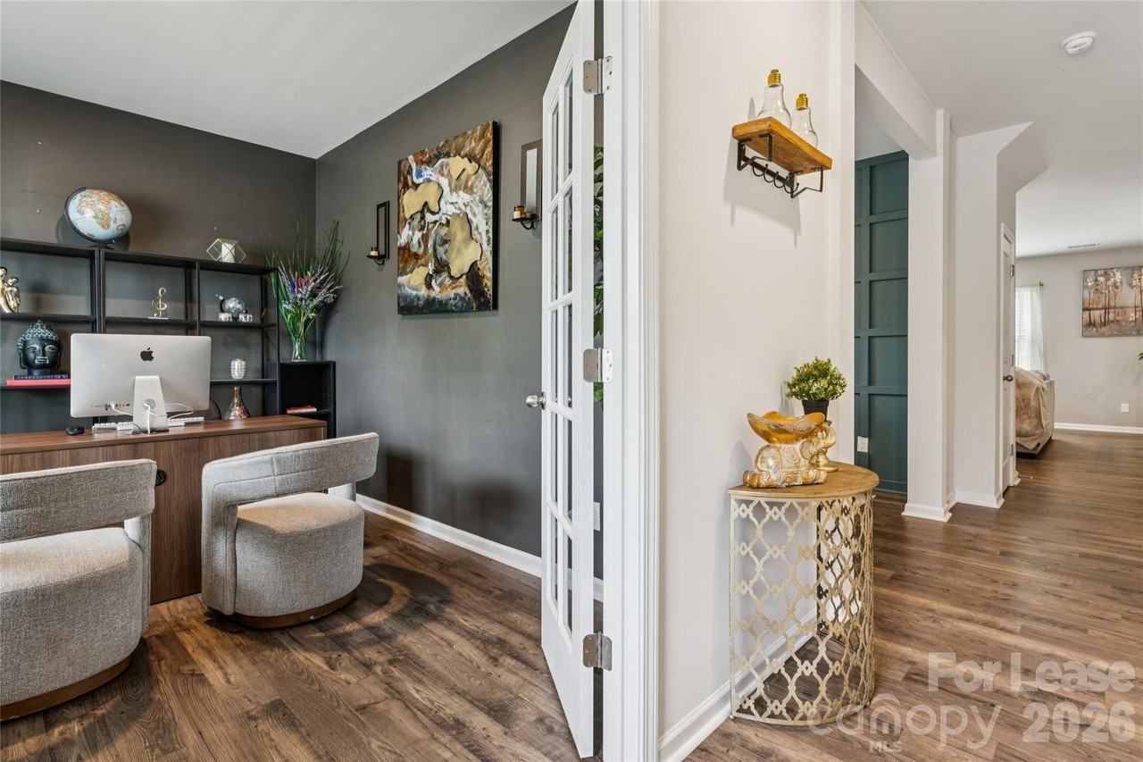 3719 Stanley Creek Dr - Photo 4 of 20