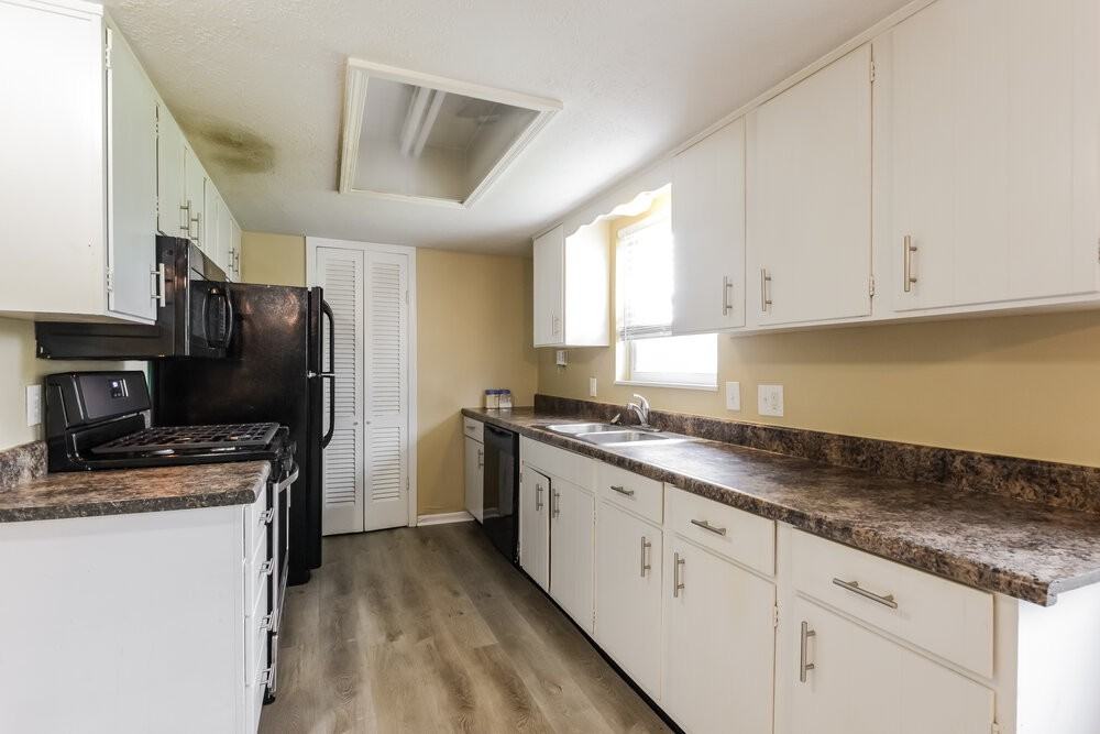 1238 Brandt Dr - Photo 5 of 16