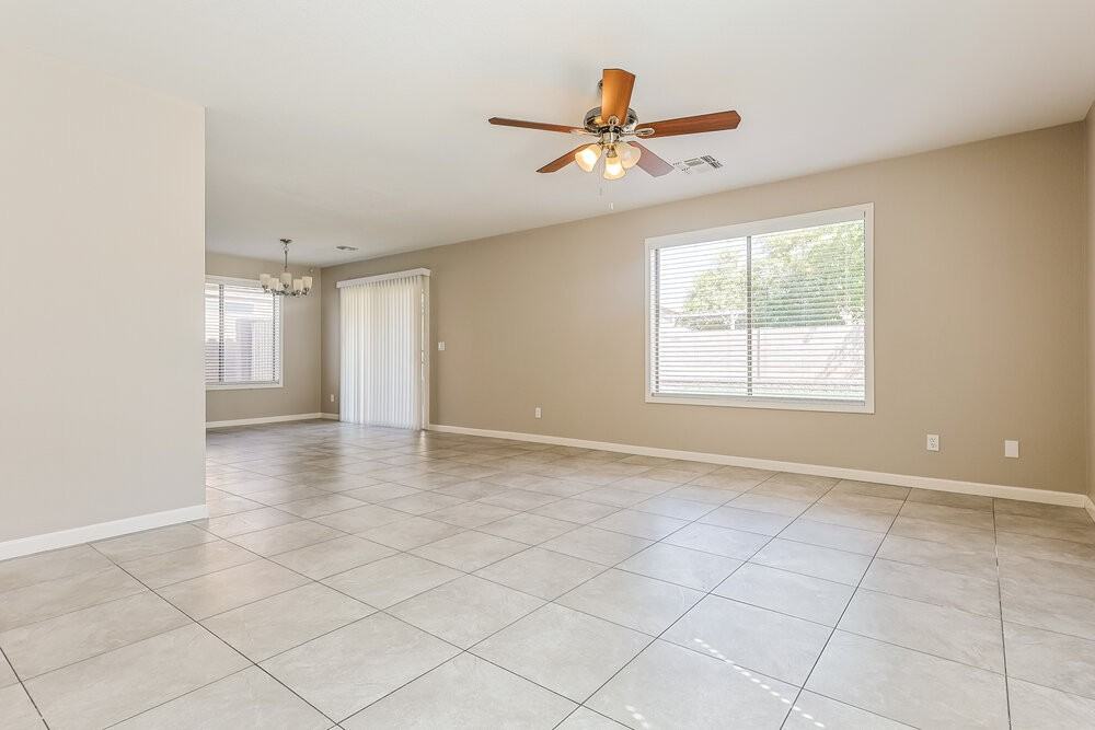 10914 E Wier Ave - Photo 4 of 17