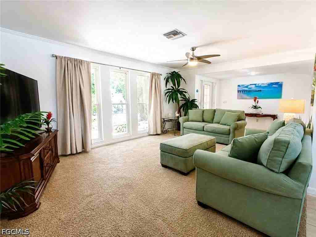 1709 Se 44th St - Photo 6 of 34
