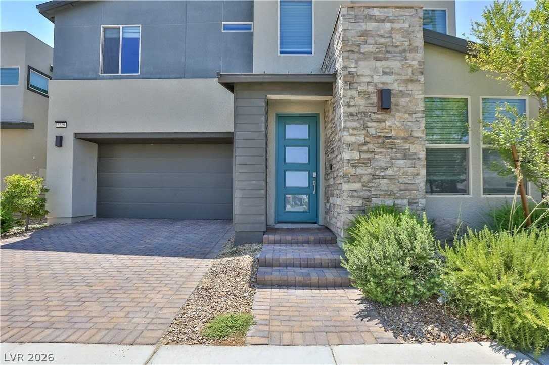 3229 Vittoria Ave - Photo 3 of 46