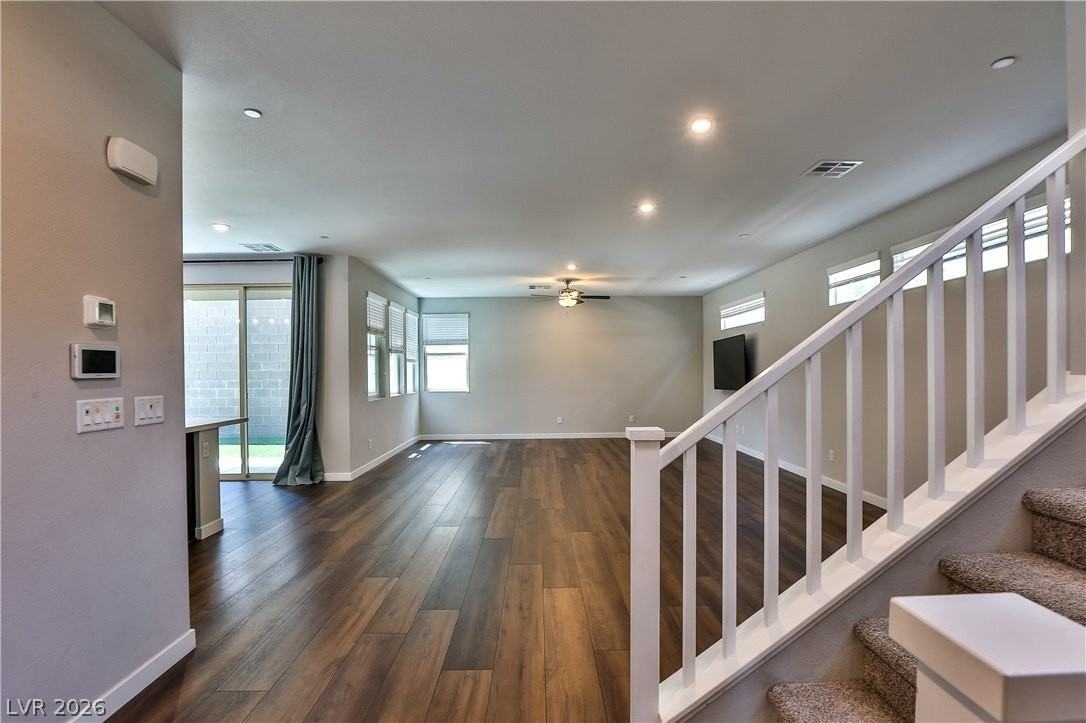 3229 Vittoria Ave - Photo 5 of 46