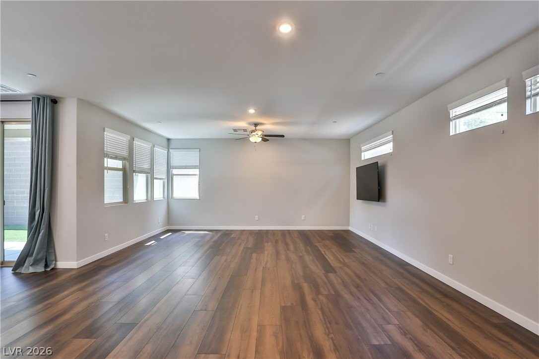 3229 Vittoria Ave - Photo 6 of 46