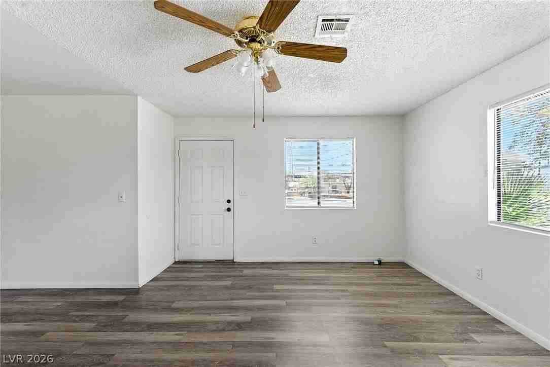 215 Zinc St #A - Photo 4 of 15