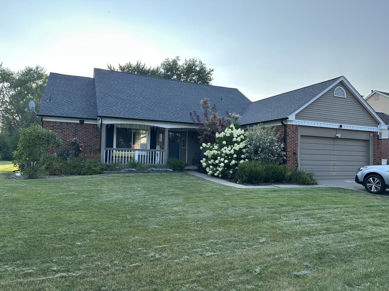 5017 Saffron Dr - Photo 2 of 47